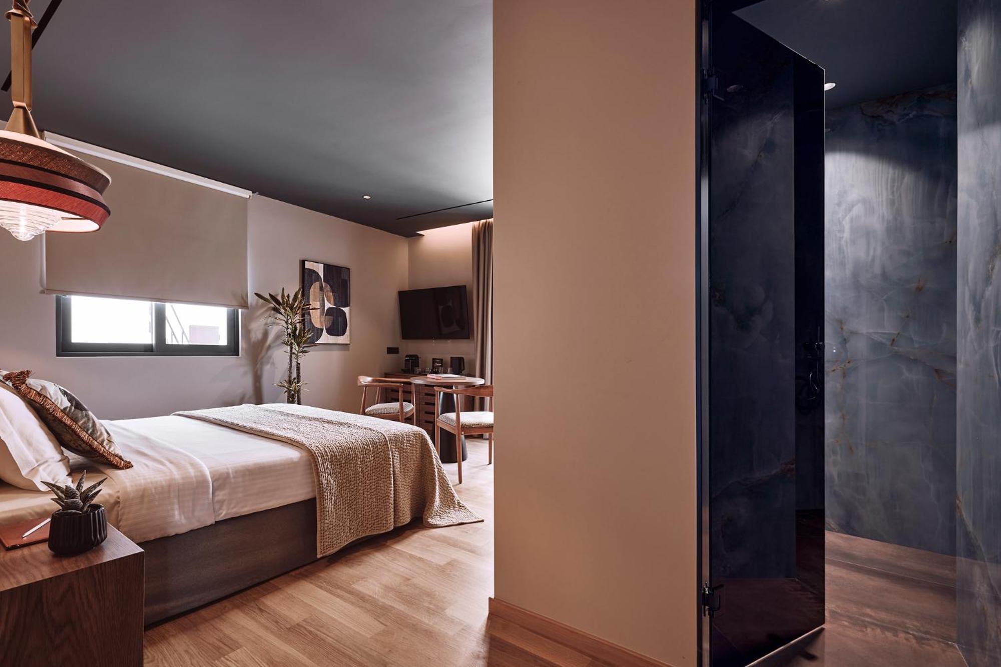Cama Luxury Suites Athens Room photo